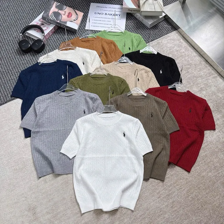 Áo len dệt vặn thừng tay cộc cổ tròn thêu hình ngựa hàng quảng châu A262