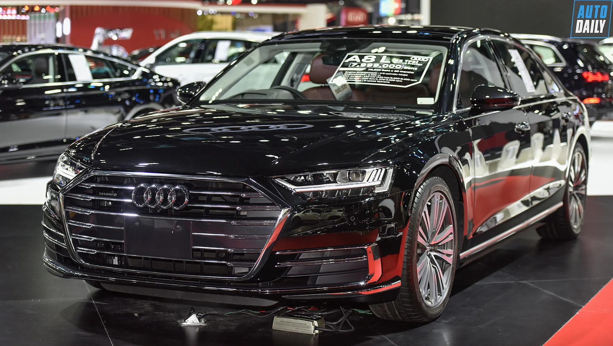 Xe Audi A8L