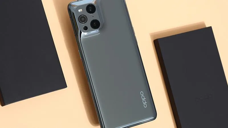 OPPO Find X3 Pro 5G được đánh giá là chiếc điện thoại có hiệu năng hàng đầu thế giới