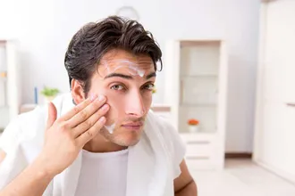 Các loại sữa rửa mặt cho Nam có làn da dầu mụn