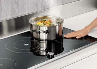 Bếp từ Electrolux không nhận nồi: nguyên nhân và cách khắc phục