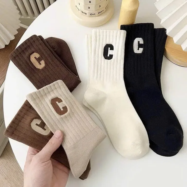 10 Đôi Tất Cổ Cao Nữ Họa Tiết Chữ C,Vỡ Cổ Cao Họa Tiết Chữ C Vải Cotton Mềm Mịn, co giãn thoáng khí