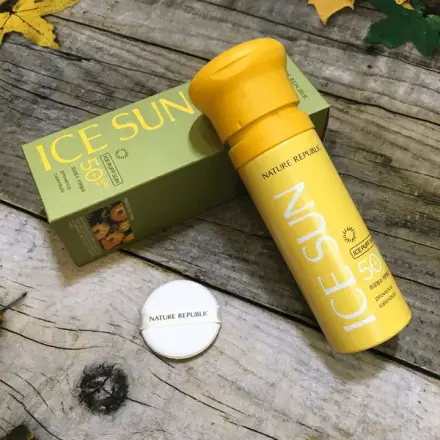 Review kem chống nắng Nature Republic Ice Puff: 'Điều hòa' cho da ngày hè?