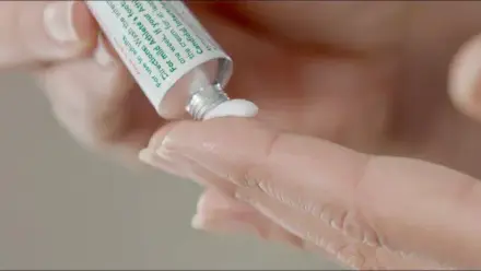 Thuốc bôi trị ngứa ngoài da: chọn đúng theo nguyên nhân