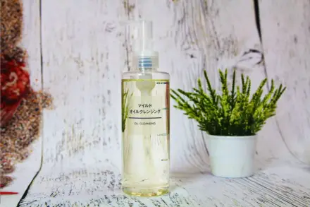 Review Muji Cleansing Oil: So sánh dòng Mild và Sensitive, loại nào phù hợp với bạn?