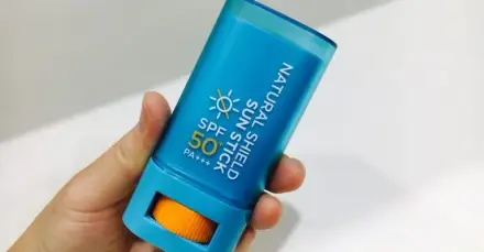 Review kem chống nắng AHC Natural Perfection Sun Stick SPF50+ PA++++: Thỏi lăn Hàn Quốc có đáng mua?