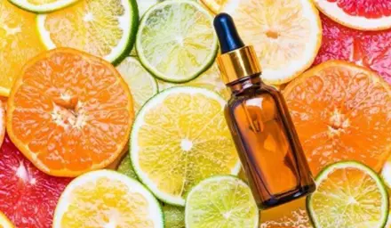 Top serum vitamin C cho da Việt Nam: nắng gắt, ẩm cao
