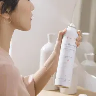Xịt khoáng mùa hè: chọn loại nào cho da dầu và da khô?