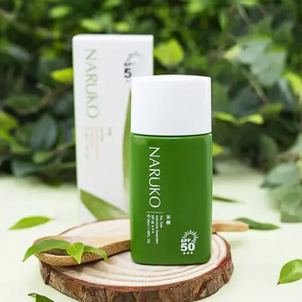 Review kem chống nắng Naruko dành cho các nàng da dầu, mụn