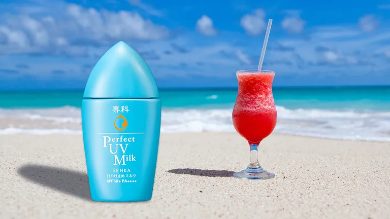 Senka Perfect UV Milk dạng sữa với chỉ số SPF cao
