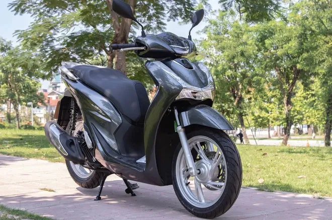 Cốp xe Honda SH 2020 rộng rãi