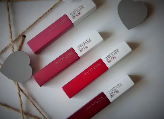 Cọ son thiết kế đặc biệt của Maybelline Superstay Matte Ink