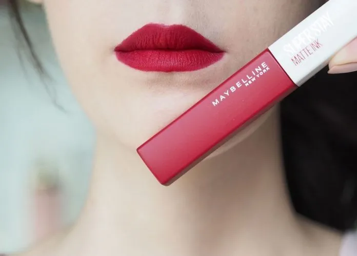 Son Maybelline màu đỏ thuần lạnh