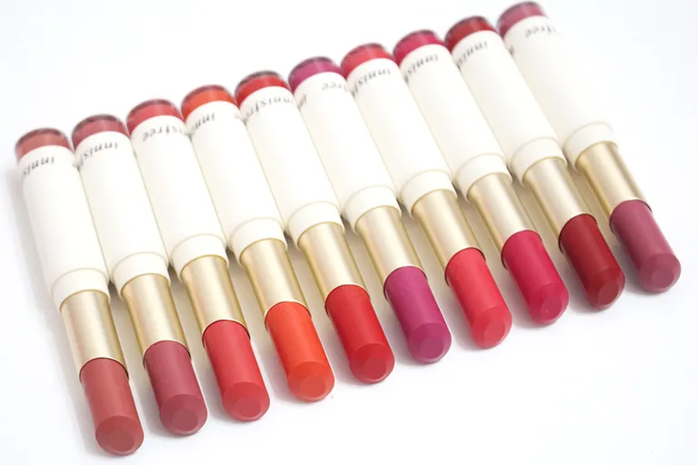 Đầu son Innisfree Real Fit Velvet Lipstick vát chéo dễ viền môi
