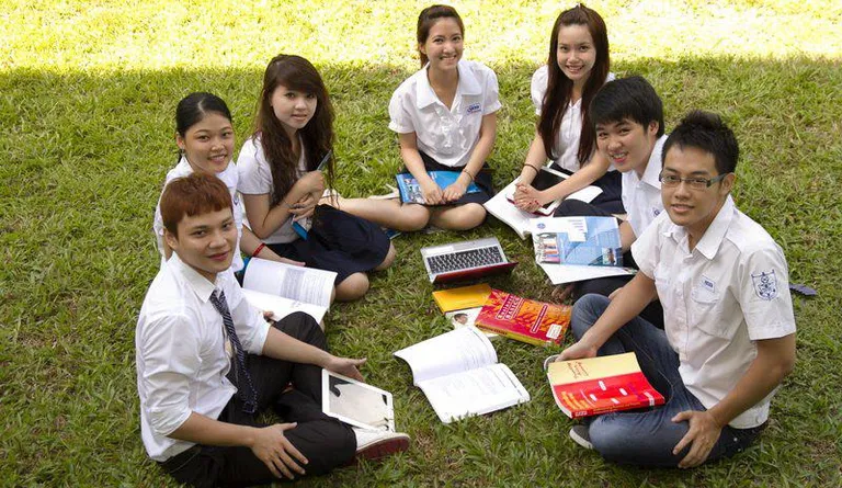 Lưu ý đối với giấy tờ để nhập trường