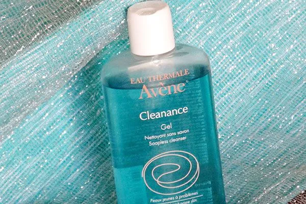 Sữa rửa mặt Avene Cleanance Gel hiệu quả cho da nhờn