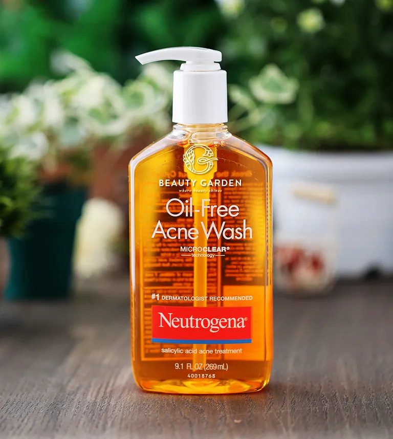 Thành phần sữa rửa mặt Neutrogena