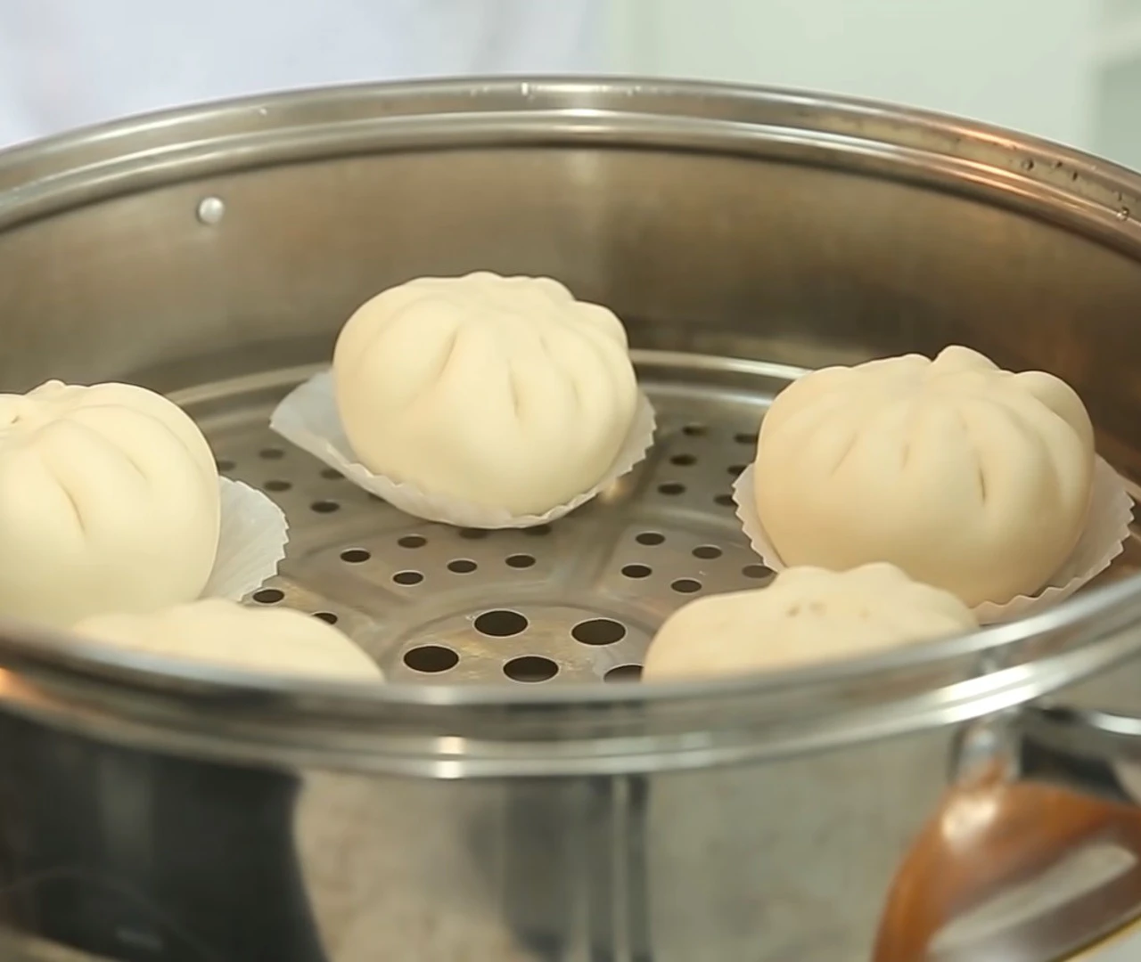 Hấp banh bao tại nhà