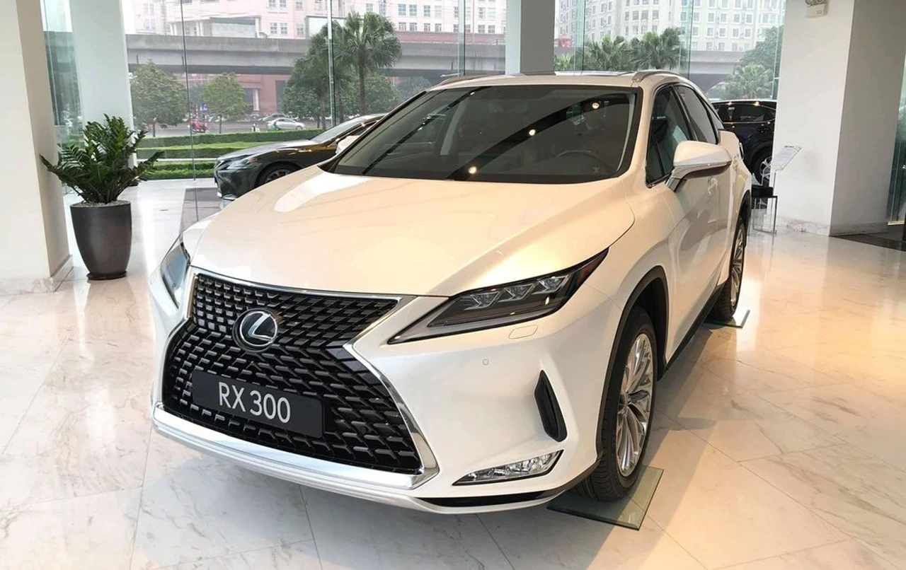Lexus RX rất được ưa chuộng tại Việt Nam nhờ chất lượng và giữ giá tốt