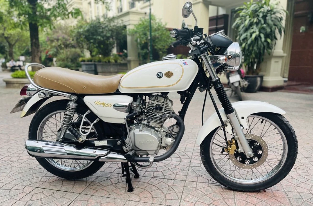 SYM Husky 125 với phong cách adventure độc đáo