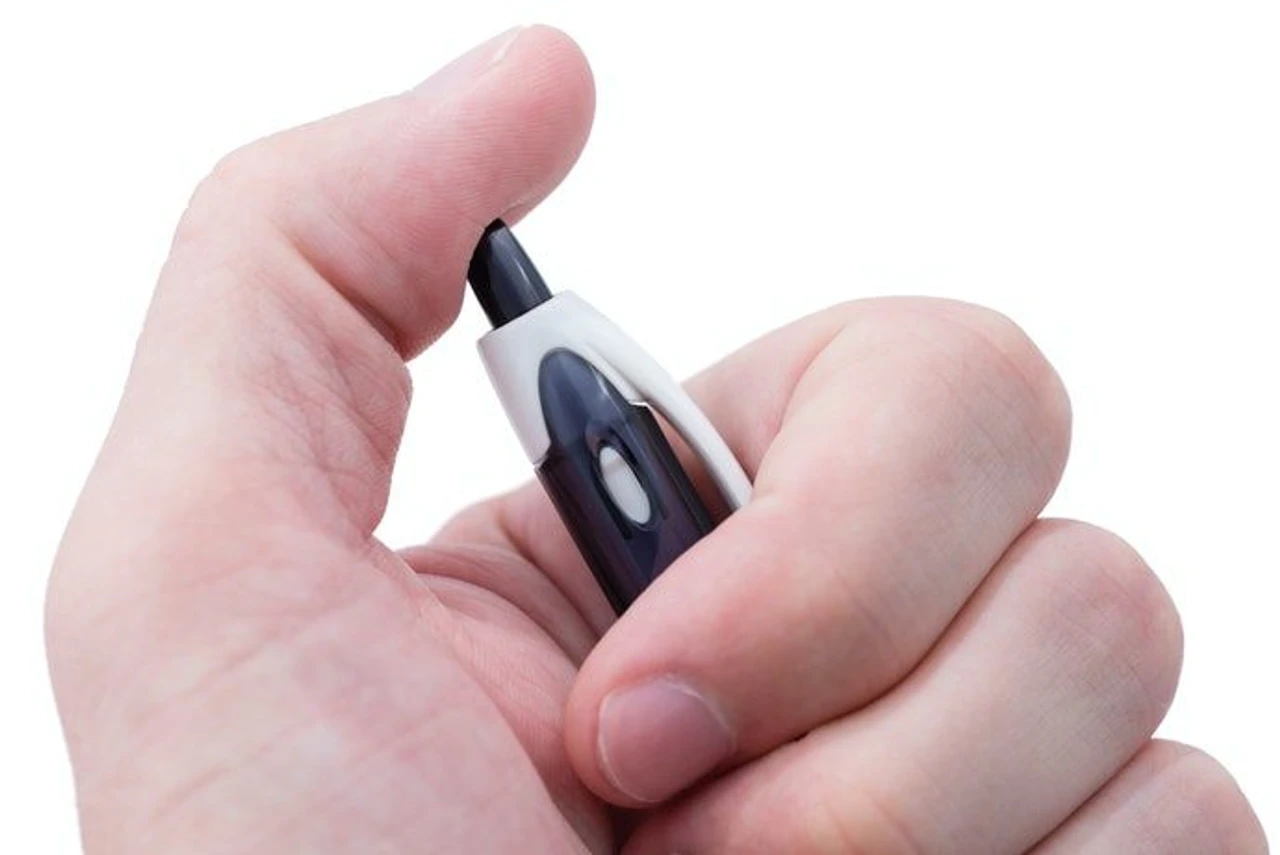 Bút xóa dạng bấm