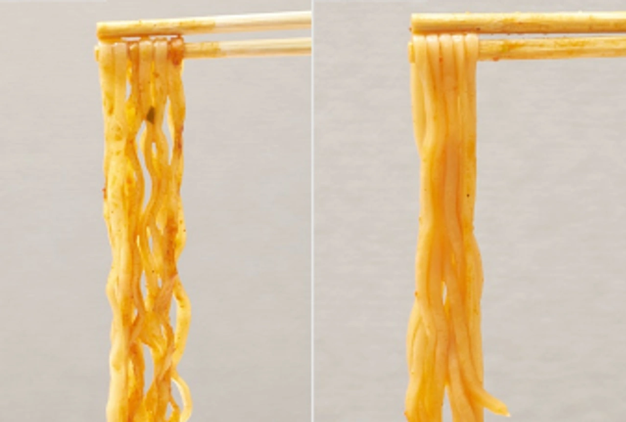 Mì màu đen tương đen