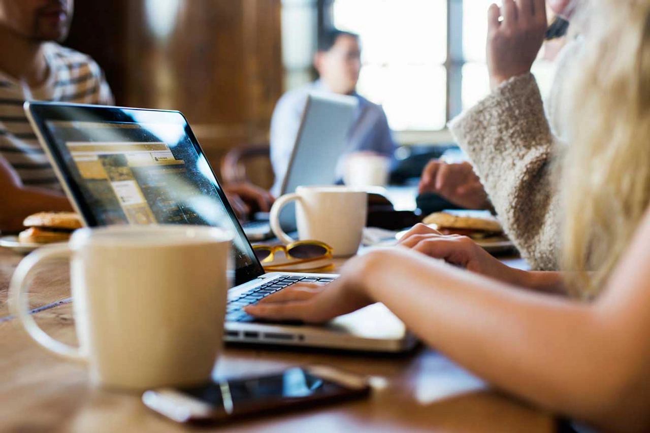 Laptop được sử dụng thường xuyên ở mọi nơi