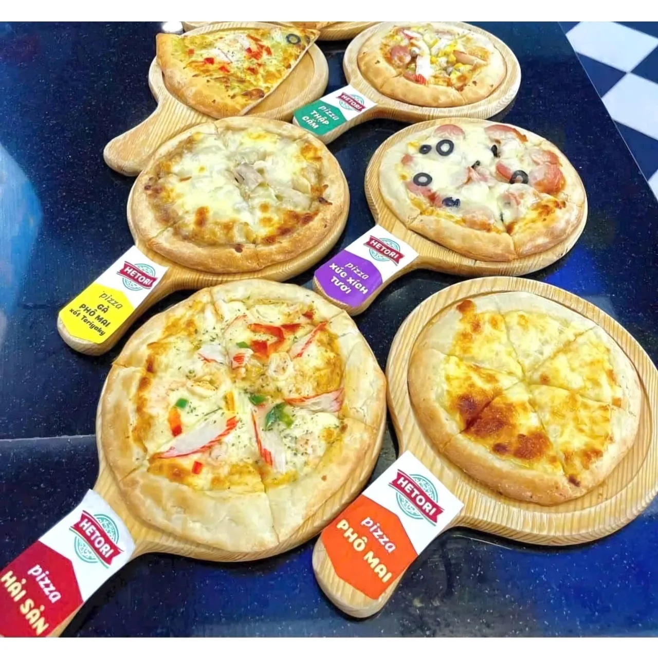 Pizza Mini có nhiều loại và giá khác nhau