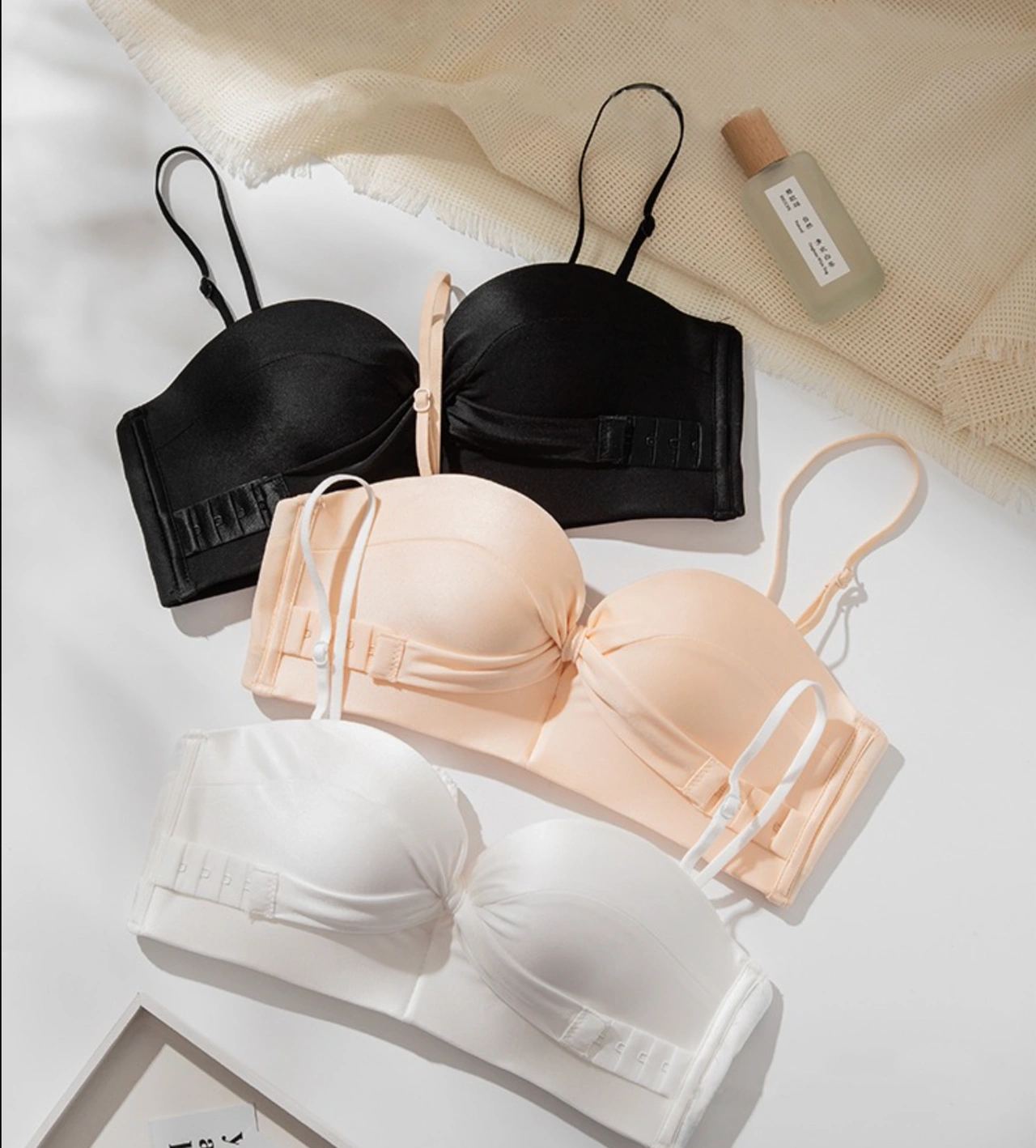 Áo ngực y khoa với nhiều đặc điểm dễ nhận biết