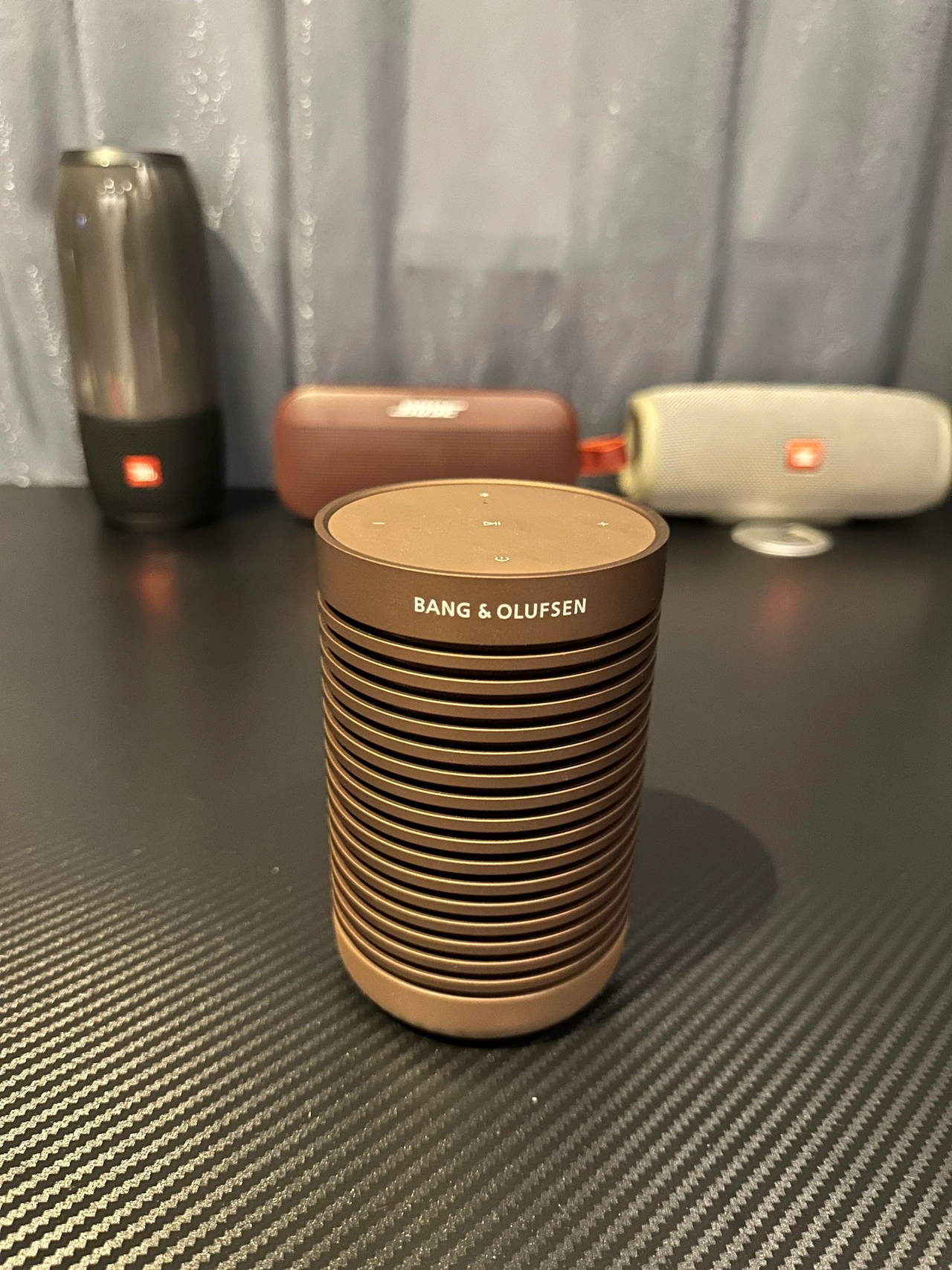 Thương hiệu B&O cho chất âm và công suất rất đáng để trải nghiệm