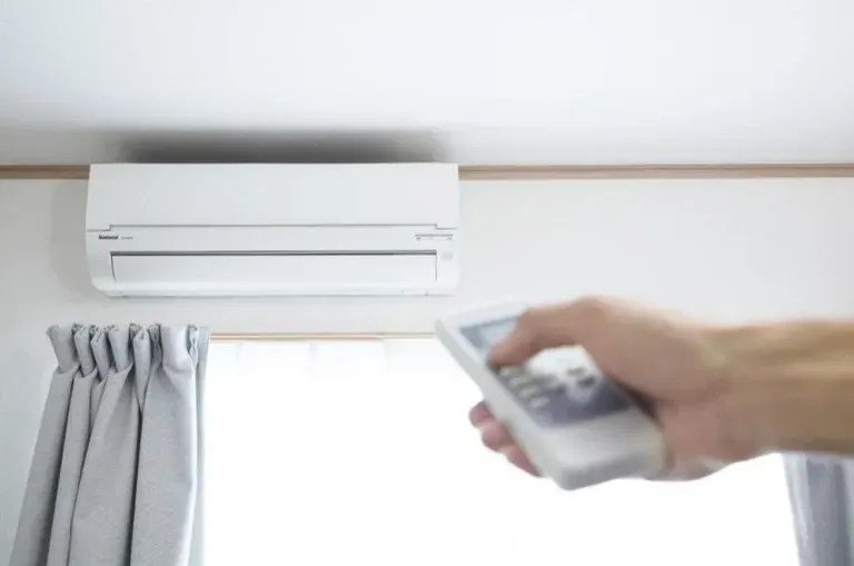 Sử dụng remote điều hòa đúng cách tiết kiệm điện hiệu quả