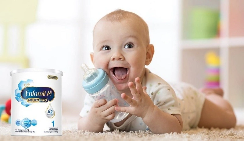 Mẹ nên chọn sữa công thức theo thể trạng riêng của bé thay vì chỉ theo độ tuổi