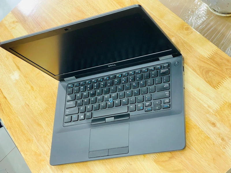 Laptop cũ Dell Latitude E5470