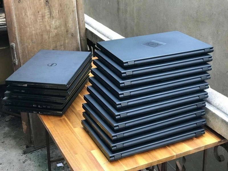 Laptop cũ giá rẻ vẫn còn rất phổ biến ở nhiều cửa hàng bán lẻ