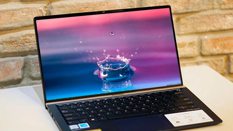 Màn hình laptop 15.6 inch — thành phần tiêu thụ điện năng lớn nhất trên máy