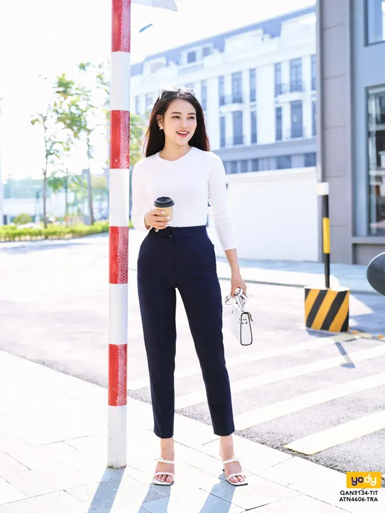 Áo giữ nhiệt nữ nhiều màu nền dễ phối đồ